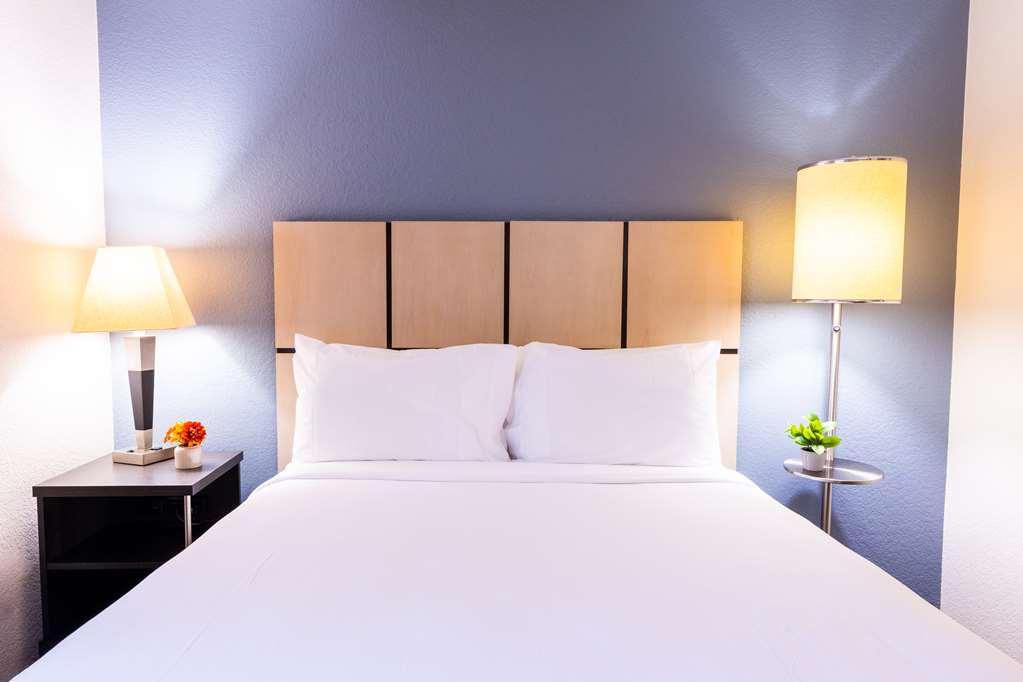 Sonesta Simply Suites Irvine East Foothill Lake Forest Habitación foto