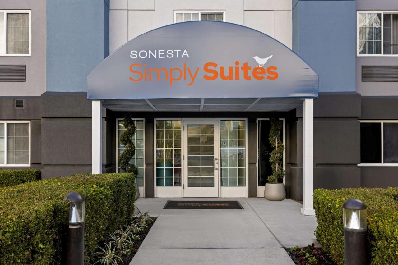 Sonesta Simply Suites Irvine East Foothill Lake Forest Exterior foto