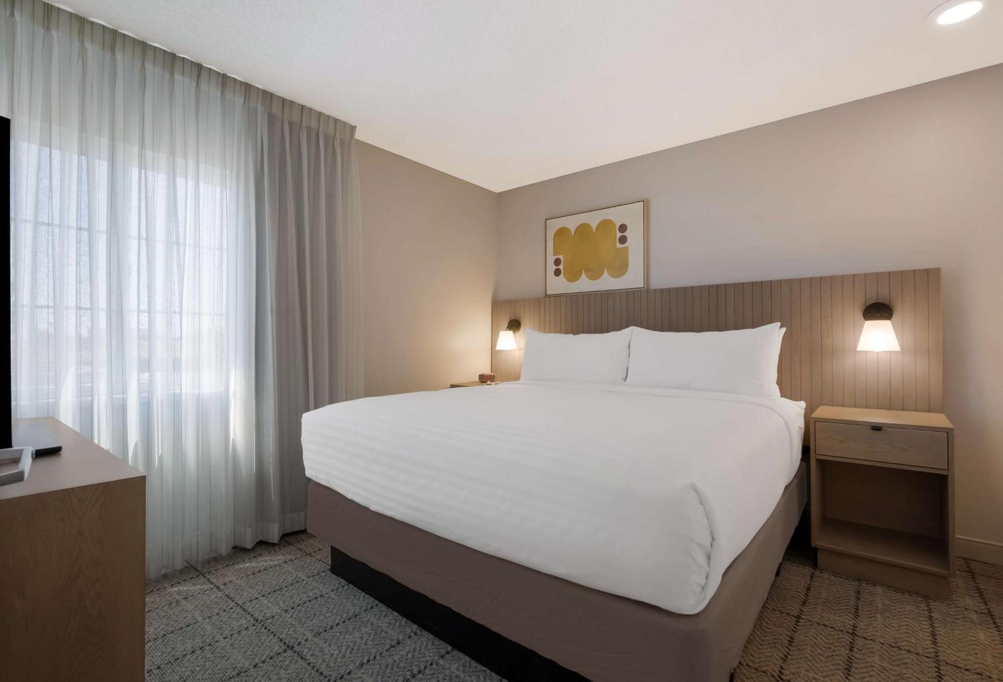 Sonesta Simply Suites Irvine East Foothill Lake Forest Exterior foto